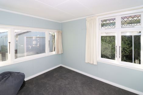 Photo of property in 10 Garrison Street, Carterton, 5713