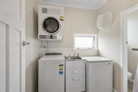 Photo of property in 117 Belt Road, New Plymouth, 4310