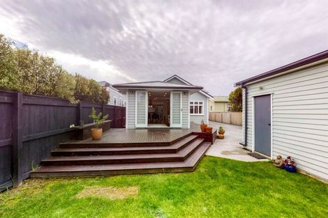 Photo of property in 22 Central Terrace, Alicetown, Lower Hutt, 5010