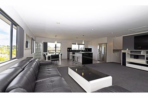 Photo of property in 29 Chadlington Avenue, Henderson, Auckland, 0612