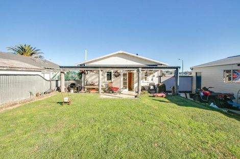 Photo of property in 6 Te Awa Avenue, Te Awa, Napier, 4110