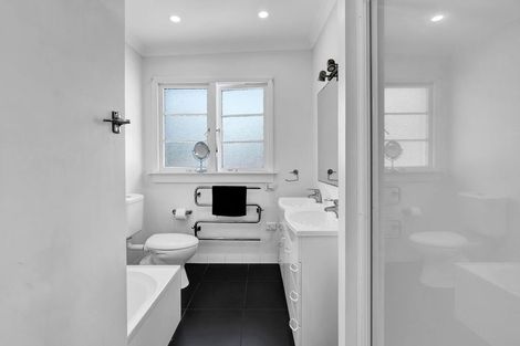 Photo of property in 85 Puriri Street, Hawera, 4610