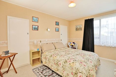 Photo of property in 74 Helmsdale Street, Waverley, Invercargill, 9810