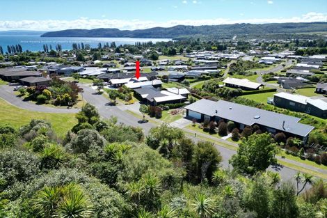 Photo of property in 13 Kittyhawk Drive, Kinloch, Taupo, 3377