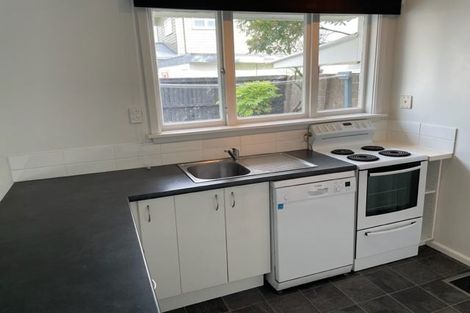 Photo of property in 121 Kendal Avenue, Burnside, Christchurch, 8053