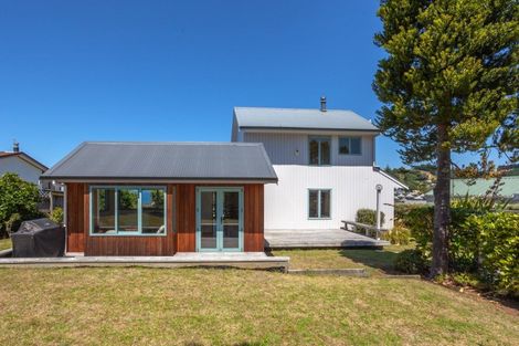 Photo of property in 143 Bambury Place, Onemana, Whangamata, 3691