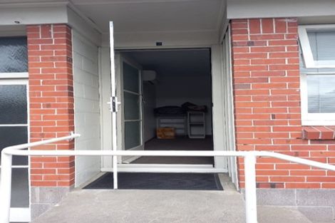 Photo of property in 2/77 Mangere Road, Otahuhu, Auckland, 1062