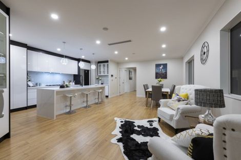 Photo of property in 46 Hikuawa Road, Flat Bush, Auckland, 2019