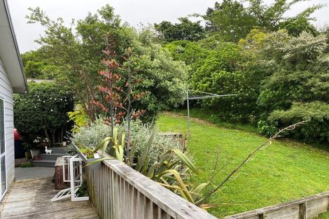 Photo of property in 4 Abbey Way, Whitby, Porirua, 5024