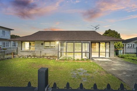 Photo of property in 1/215 Shirley Road, Papatoetoe, Auckland, 2025