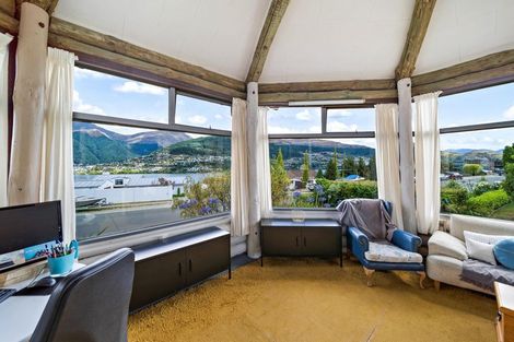 Photo of property in 25 Oregon Drive, Kelvin Heights, Queenstown, 9300