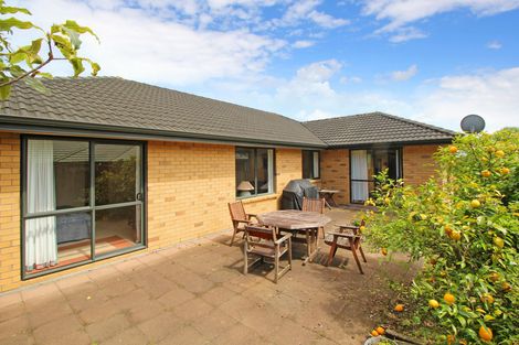 Photo of property in 13 Four Oaks Place, Pukekohe, 2120