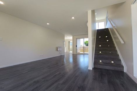 Photo of property in 10d Blossom Lane, Manurewa, Auckland, 2102