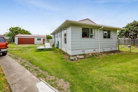 Photo of property in 9 Hughson Place, Opunake, 4616