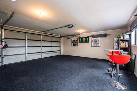 Photo of property in 64 Helenslee Road, Pokeno, 2402