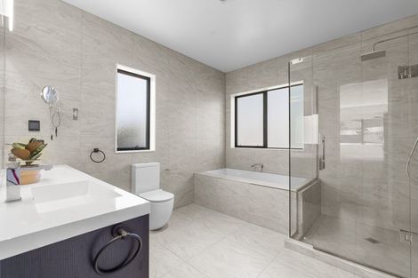 Photo of property in 14 Leebank Crescent, Riverhead, 0820