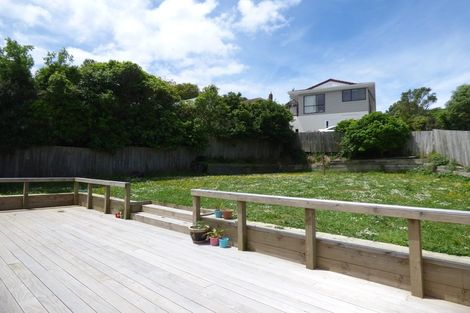 Photo of property in 164 Newlands Road, Newlands, Wellington, 6037