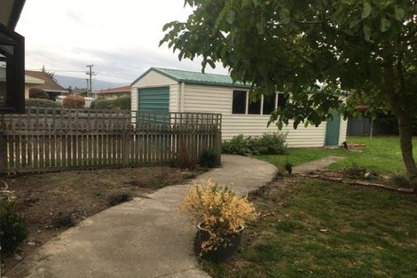 Photo of property in 1 Augustine Street, Waimate, 7924