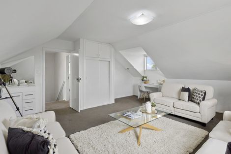 Photo of property in 15 Sawtell Place, Northcote, Christchurch, 8052