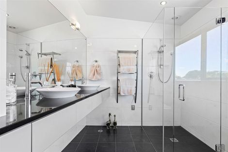 Photo of property in 50 Hamilton Avenue, Ilam, Christchurch, 8041