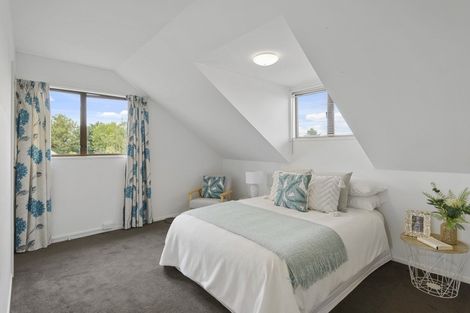 Photo of property in 15 Sawtell Place, Northcote, Christchurch, 8052