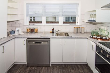 Photo of property in 32 Kitchener Street, Lansdowne, Masterton, 5810