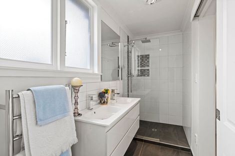 Photo of property in 12 Mays Road, St Albans, Christchurch, 8052