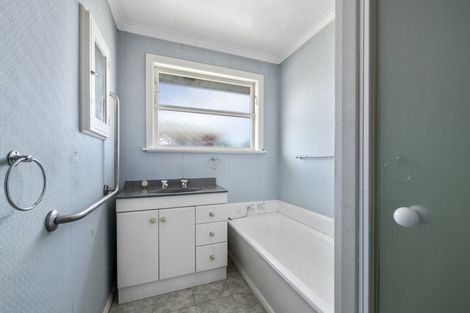 Photo of property in 4 Kelly Grove, Elderslea, Upper Hutt, 5018