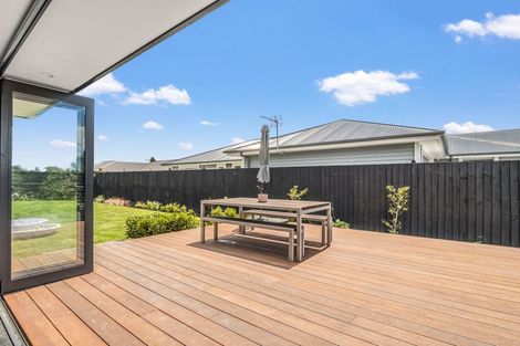 Photo of property in 102 Petries Road, Woodend, 7610