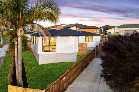 Photo of property in 18 Hercules Drive, Henderson, Auckland, 0612