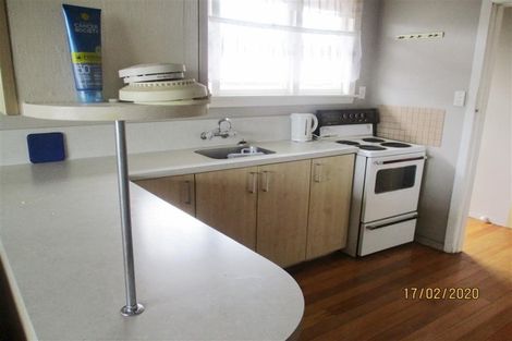 Photo of property in 92 Frensham Crescent, Woolston, Christchurch, 8062