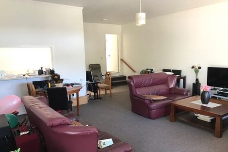 Photo of property in 2/124 Campbell Street, Karori, Wellington, 6012