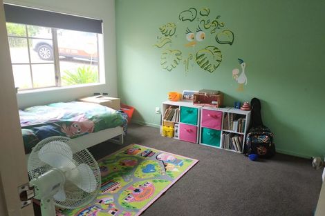 Photo of property in 66a Woodglen Road, Glen Eden, Auckland, 0602