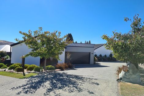 Photo of property in 21 Lochinver Avenue, Lake Tekapo, 7999