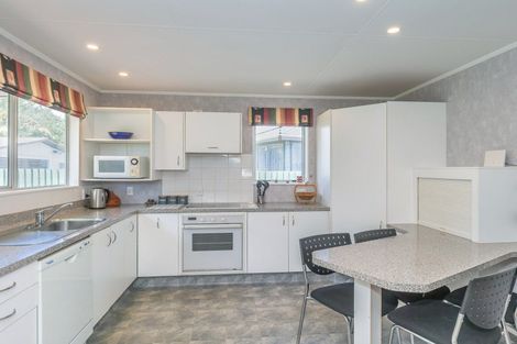 Photo of property in 29 Adkin Avenue, Levin, 5510