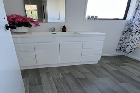 Photo of property in 32 Thomson Street, Lookout Point, Dunedin, 9011