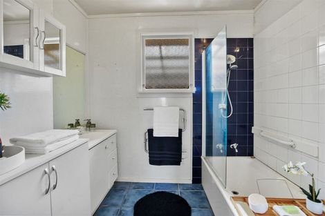 Photo of property in 216 Waikiekie Road, Thames, 3500