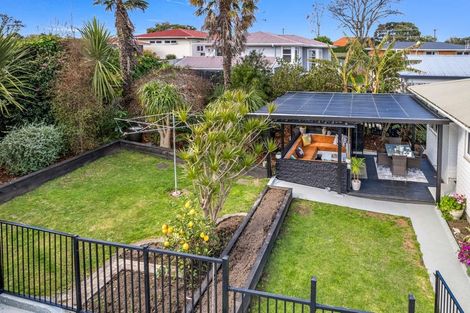 Photo of property in 7 Glenfield Place, Brookfield, Tauranga, 3110