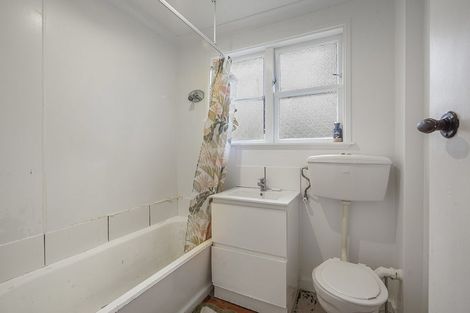 Photo of property in 12 Le Quesne Place, Fairfield, Hamilton, 3214