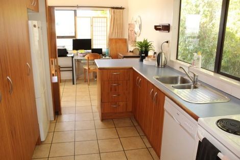 Photo of property in 35 Gledstane Road, Stanmore Bay, Whangaparaoa, 0932