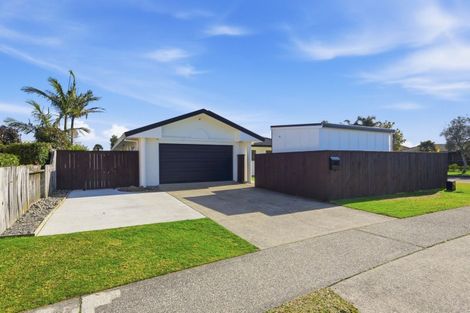 Photo of property in 1 Aldermen Avenue, Papamoa Beach, Papamoa, 3118
