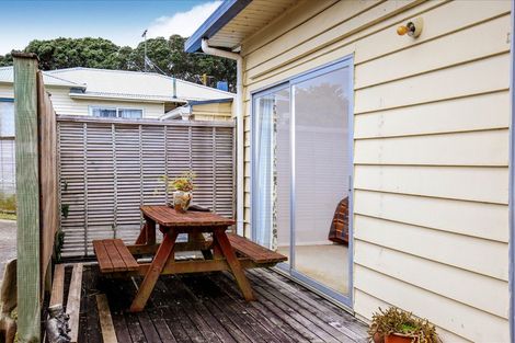 Photo of property in 216 Captain Springs Road, Onehunga, Auckland, 1061