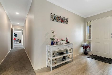 Photo of property in 17 Calvandra Grove, Rangiora, 7400