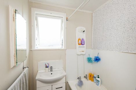 Photo of property in 5 Cavendish Crescent, Outer Kaiti, Gisborne, 4010