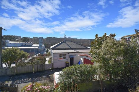 Photo of property in 2 Edinburgh Street, Green Island, Dunedin, 9018