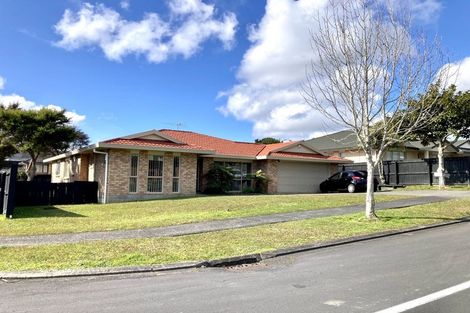 Photo of property in 41 Roy Maloney Drive, Henderson, Auckland, 0612