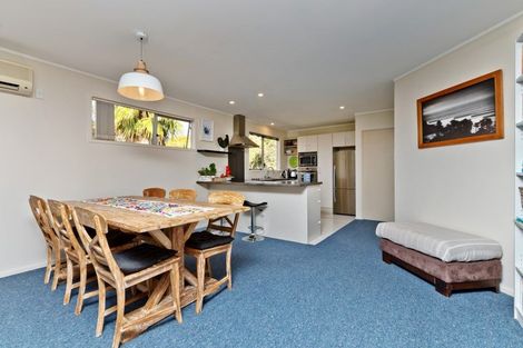 Photo of property in 7 Celina Place, Browns Bay, Auckland, 0630