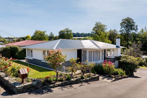 Photo of property in 2 Kennedy Road, Fairfield, Dunedin, 9018