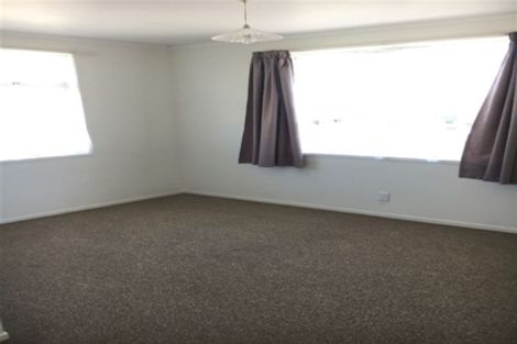 Photo of property in 28 Rena Place, West Harbour, Auckland, 0618