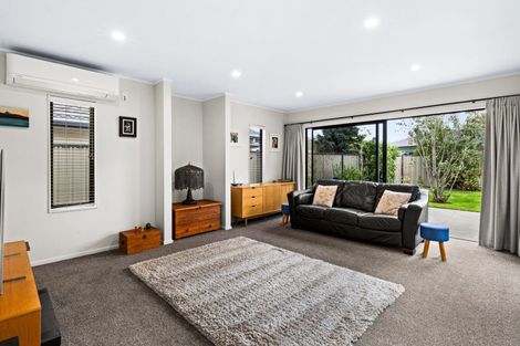 Photo of property in 27 Pinotage Drive, Greenmeadows, Napier, 4112